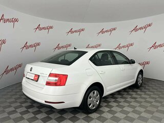 2020 Skoda Octavia III (A7) Рестайлинг, белый, 1845000 рублей, вид 5