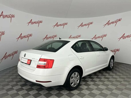 2020 Skoda Octavia III (A7) Рестайлинг, белый, 1815000 рублей, вид 5