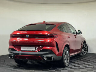 2021 BMW X6 30d III (G06), красный, 6997000 рублей, вид 2