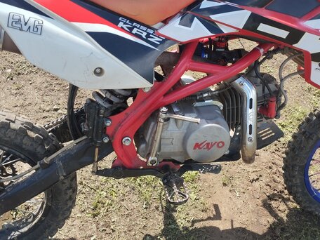 2022 Kayo Basic YX140EM, красный, 49999 рублей, вид 4