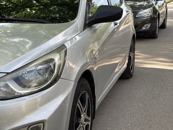2011 Hyundai Solaris I, серебристый - вид 12