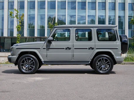 2026 Mercedes-Benz G-Класс 450 d III (W465) Рестайлинг, серый, 25300000 рублей, вид 3