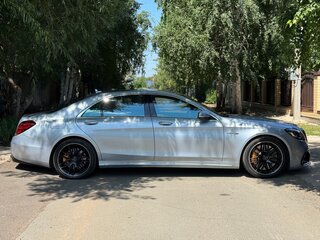 2018 Mercedes-Benz S-Класс AMG 63 AMG Long III (W222, C217) Рестайлинг, серебристый, 6700000 рублей, вид 3