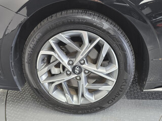 2022 Hyundai Sonata VIII (DN8), чёрный, 1850000 рублей, вид 5