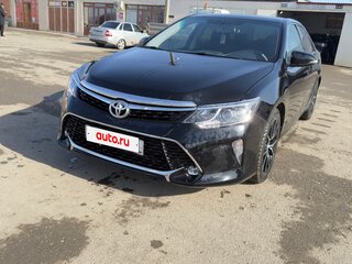 2016 Toyota Camry VII (XV50) Рестайлинг, чёрный, 1750000 рублей, вид 2