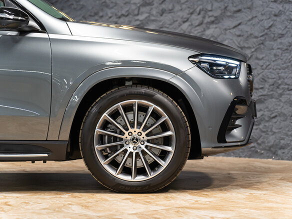2026 Mercedes-Benz GLE 450 II (V167) Рестайлинг, серый, 13990000 рублей - вид 5