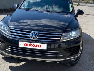 2015 Volkswagen Touareg II Рестайлинг, чёрный, 2700000 рублей, вид 2