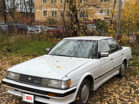 1987 Toyota Mark II V (X70), белый, 450000 рублей, вид 3