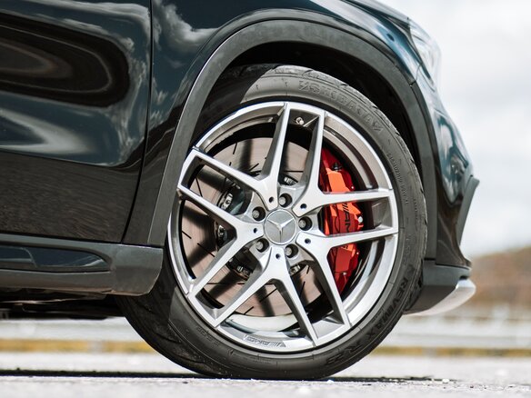 2014 Mercedes-Benz GLA AMG 45 AMG I (X156), чёрный, 2450000 рублей - вид 2