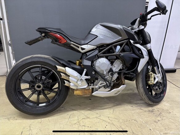 2017 MV Agusta Dragster 800, серый, 850000 рублей - вид 1