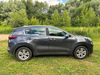 2017 Kia Sportage IV, серый, 2600000 рублей, вид 3