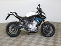 2026 CFMoto 675NK, белый - вид 3