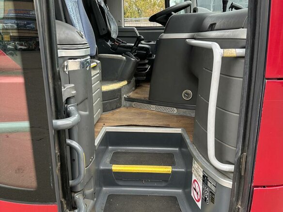 2005 MAN Lion's Coach, красный, 6450000 рублей - вид 7
