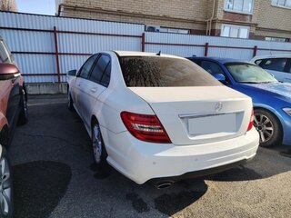 2011 Mercedes-Benz C-Класс 180 BlueEFFICIENCY III (W204) Рестайлинг, белый, 825000 рублей, вид 2