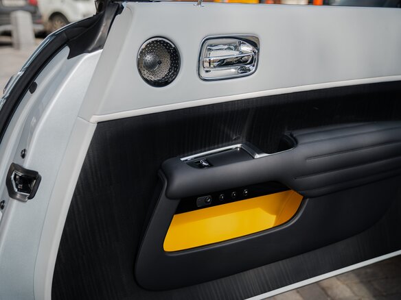 2021 Rolls-Royce Wraith Black Badge, голубой, 60500000 рублей - вид 16