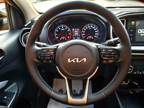 2023 Kia KX1, оранжевый, 1349000 рублей - вид 13