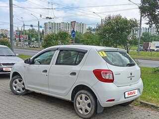 2017 Renault Sandero II, белый, 750000 рублей, вид 4