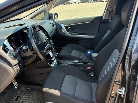 2014 Kia Ceed II, чёрный, 1400000 рублей - вид 12