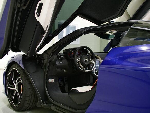 2023 McLaren 750S, синий, 34890000 рублей - вид 13