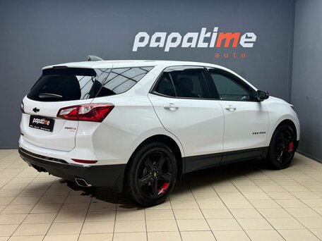 2019 Chevrolet Equinox III, белый, 1999000 рублей, вид 3