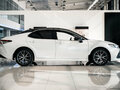 2021 Toyota Camry VIII (XV70) Рестайлинг, белый - вид 5