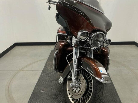 2009 Harley-Davidson Electra Glide, коричневый, 620000 рублей, вид 3