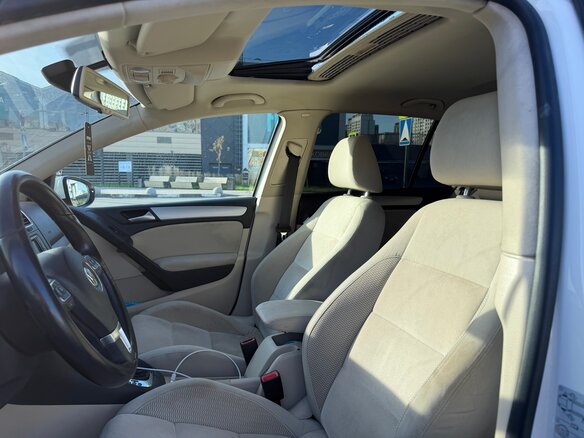2012 Volkswagen Golf VI, белый, 700000 рублей - вид 10