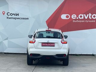 2015 Nissan Juke I Рестайлинг, белый, 1108000 рублей, вид 5