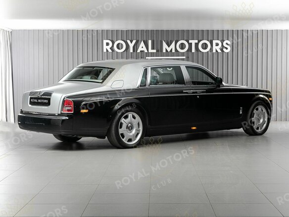 2016 Rolls-Royce Phantom Long Extended VII Рестайлинг (Series II), чёрный, 21700000 рублей - вид 4