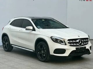 2019 Mercedes-Benz GLA 200 I (X156) Рестайлинг, белый, 1910000 рублей, вид 2