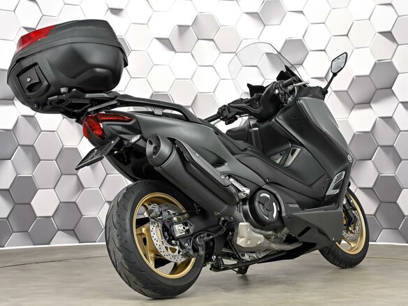 2021 Yamaha TMAX, серый, 999000 рублей - вид 6