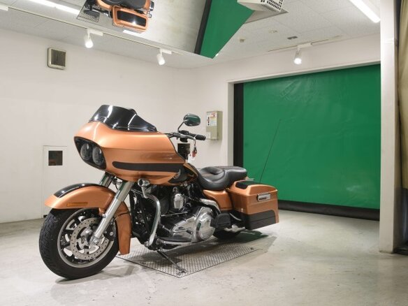 2008 Harley-Davidson Road Glide, золотистый, 798000 рублей - вид 3