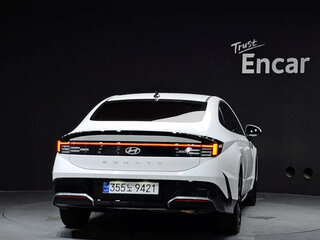 2023 Hyundai Sonata VIII (DN8) Рестайлинг, белый, 2370000 рублей, вид 4
