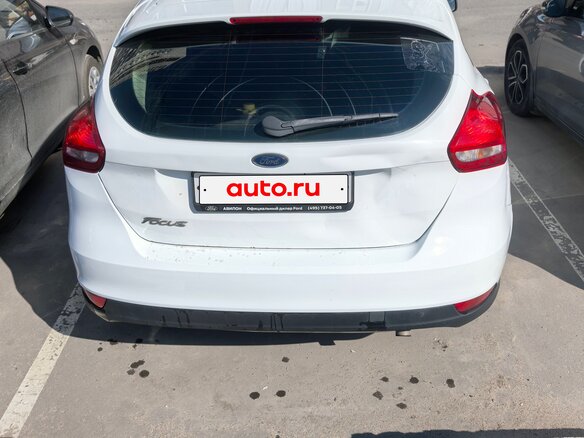 2015 Ford Focus III Рестайлинг, белый, 700000 рублей - вид 2