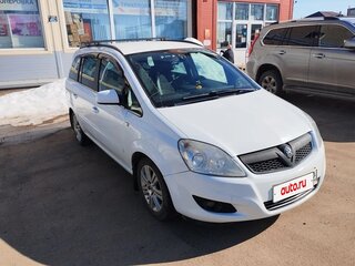 2011 Opel Zafira B Рестайлинг, белый, 900000 рублей, вид 2