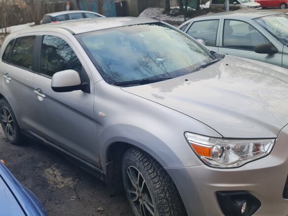 2014 Mitsubishi ASX I Рестайлинг, серебристый, 950000 рублей