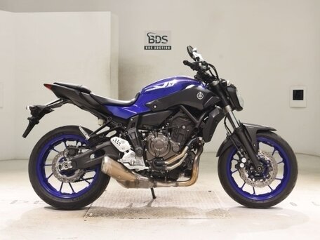 2017 Yamaha MT-07 (FZ-07), синий, 655000 рублей, вид 3