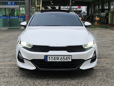 2023 Kia K5 LPi III, белый, 2052000 рублей, вид 2