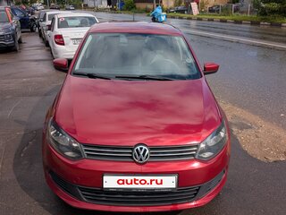 2013 Volkswagen Polo V, красный, 699000 рублей, вид 3