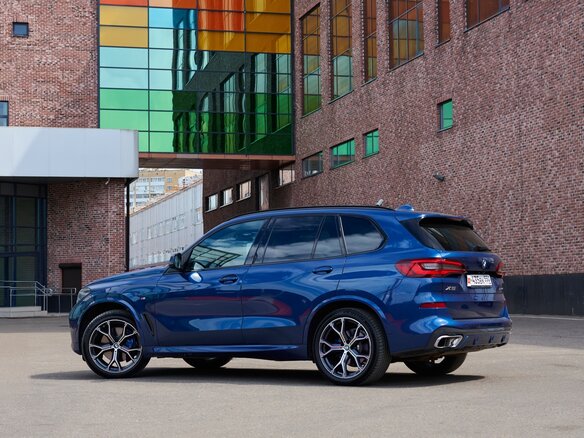 2021 BMW X5 40i IV (G05/G18), синий, 8188888 рублей - вид 7