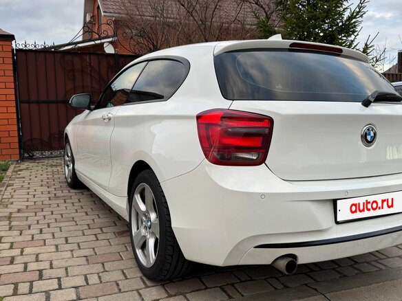 2013 BMW 1 серии 116i II (F20/F21), белый, 1100000 рублей - вид 3