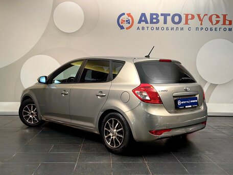 2010 Kia Ceed I Рестайлинг, серебристый, 422000 рублей, вид 2