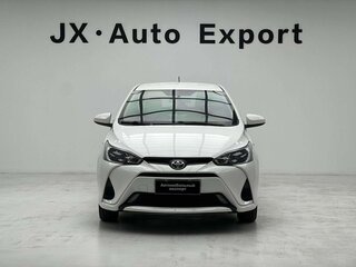 2022 Toyota Yaris IV, белый, 950000 рублей, вид 2