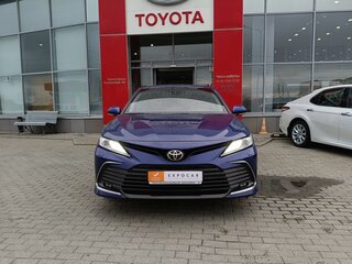 2021 Toyota Camry VIII (XV70) Рестайлинг, синий, 3283000 рублей, вид 2