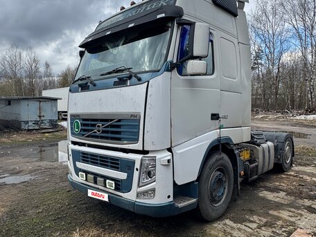 2008 Volvo FH, белый, 2350000 рублей, вид 4