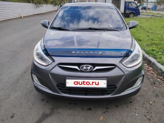2013 Hyundai Solaris I, серый, 820000 рублей, вид 2