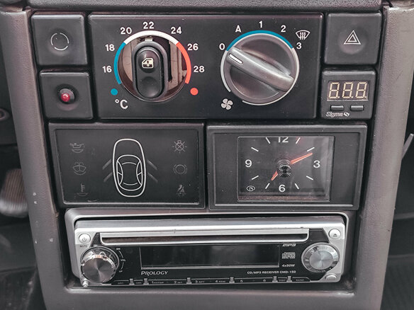 2001 Lada (ВАЗ) 2111, серебристый - вид 17