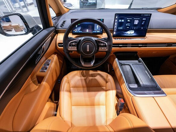 2024 Wey 80 Premium 37.96 kWh, золотистый, 6899000 рублей - вид 36