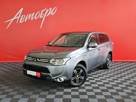Mitsubishi Outlander III