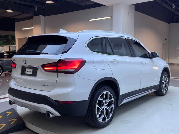 2023 BMW X1 Long 20Li sDrive II (F48) Рестайлинг, белый, 2965000 рублей - вид 6